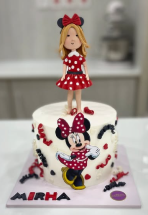 Special Minnie Mouse Cake