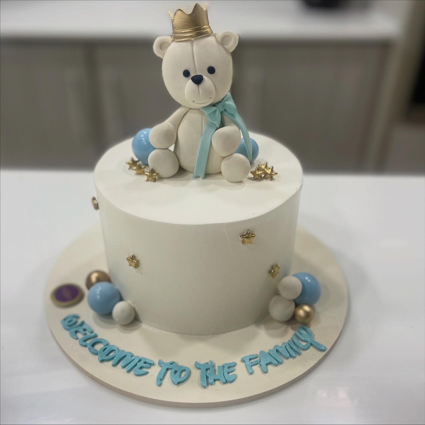 Welcome Baby Bear cake