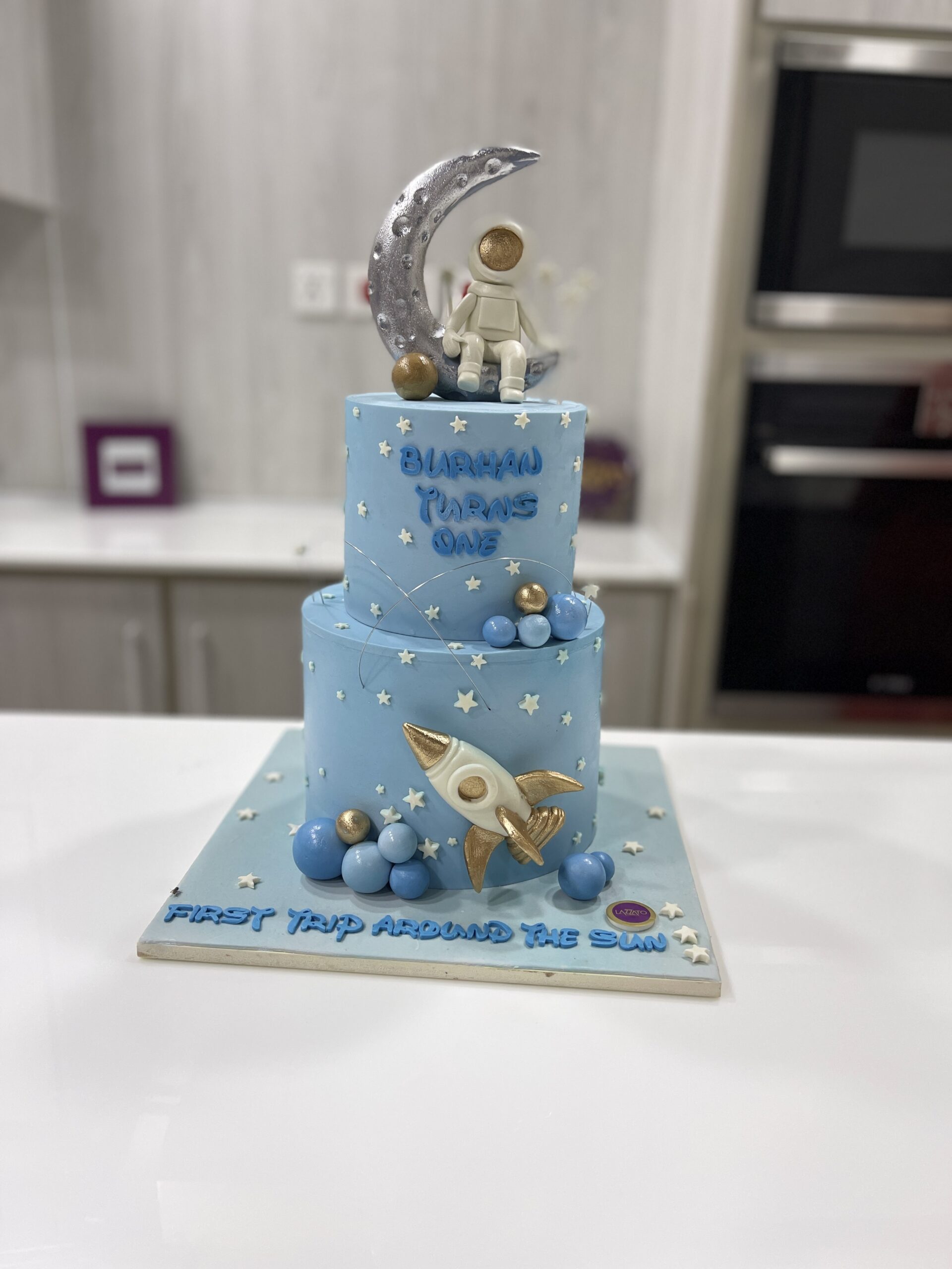 Astronaut 2 Tiers Cake