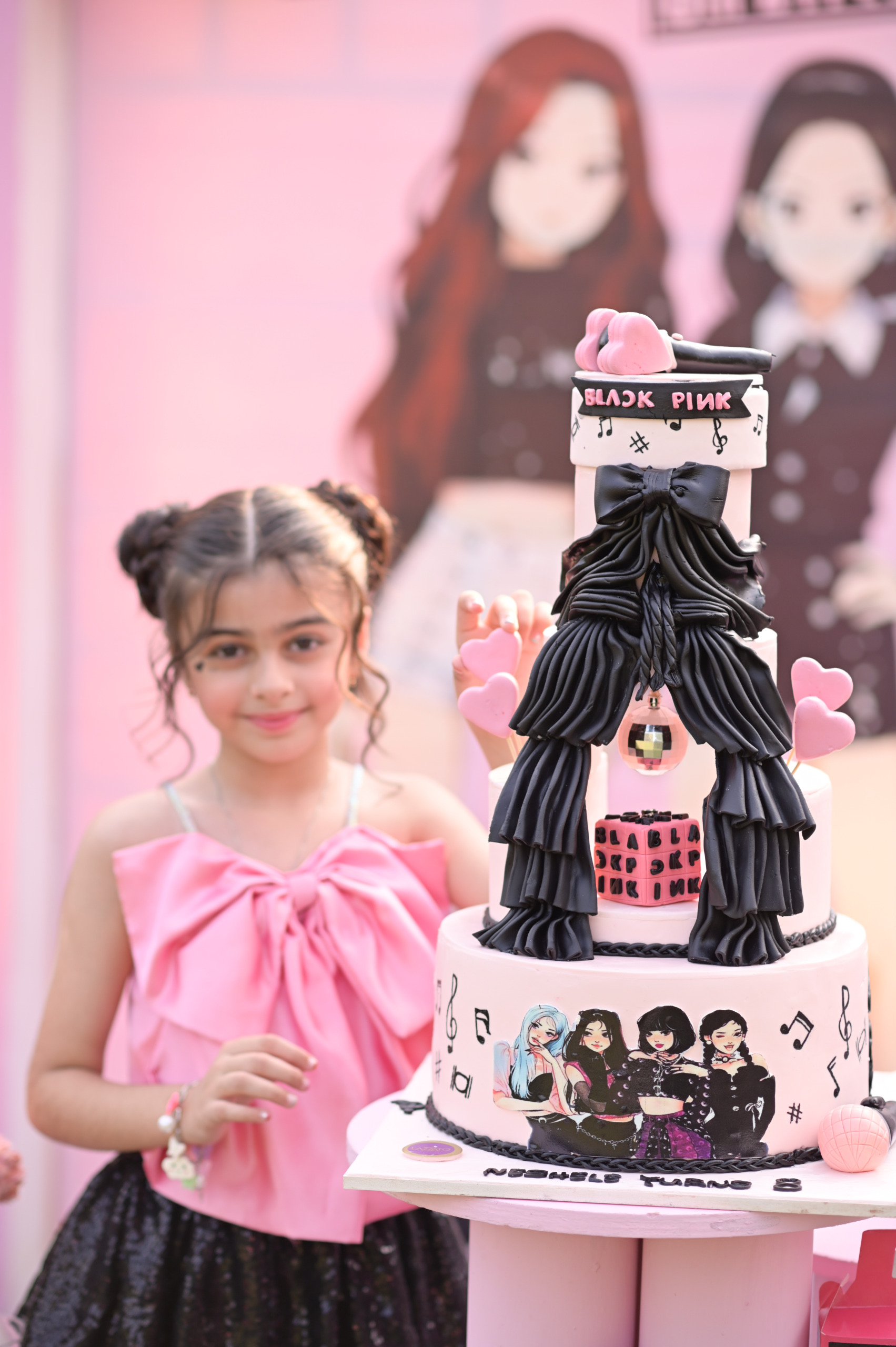 Black Pink Music Rotating Cake