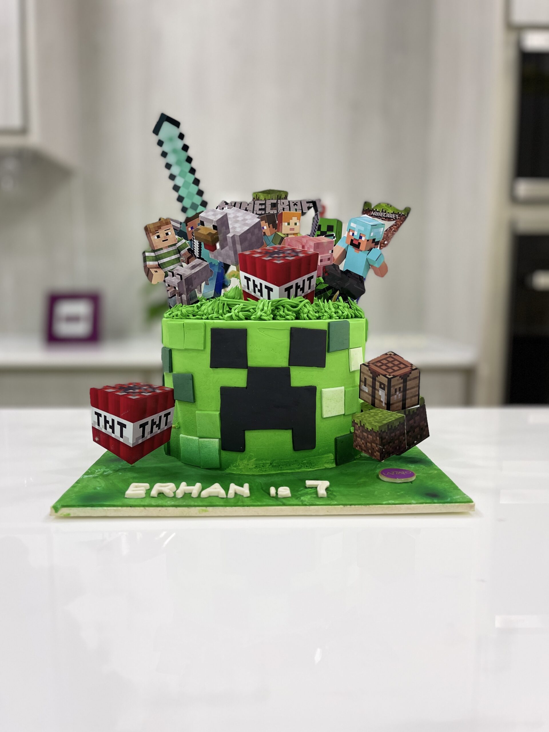 Minecraft Cake