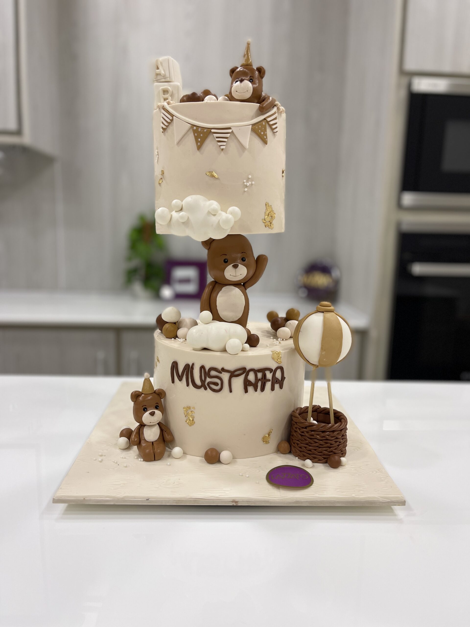 Structure Bear Cake