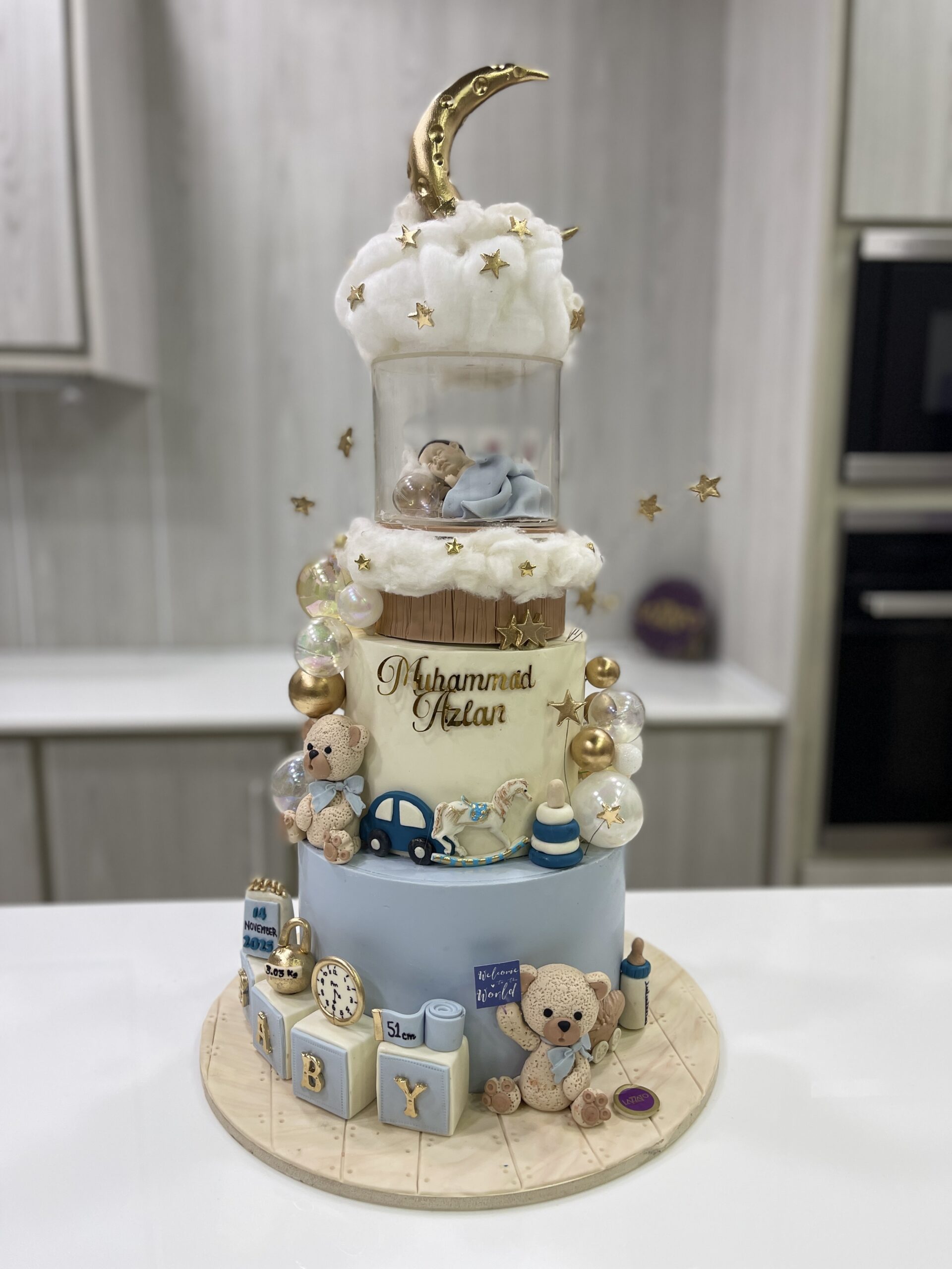 Welcome Baby Rotating Cake