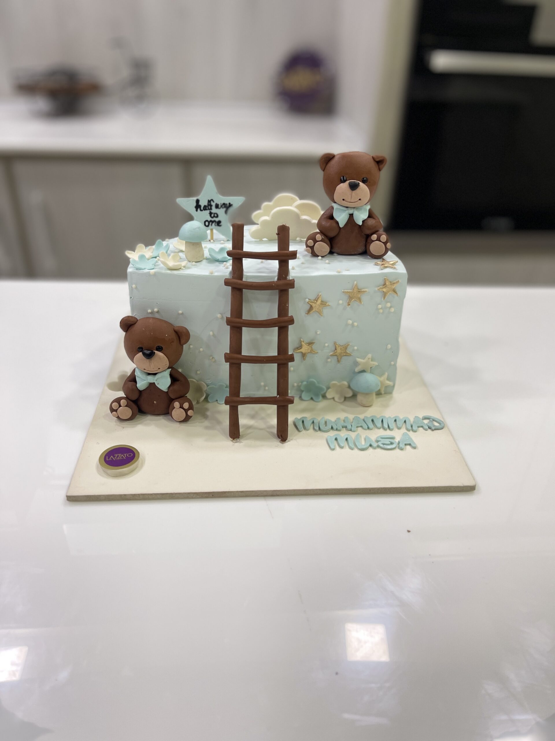 Half shape Bear Cake